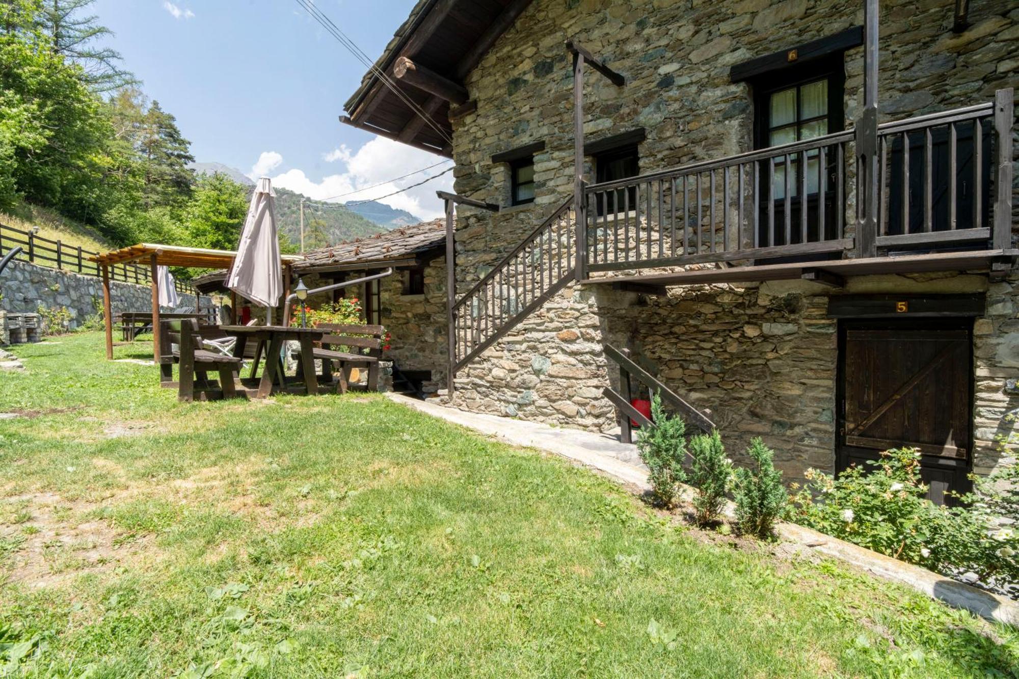 Residence Covalou Antey-Saint-André Екстериор снимка